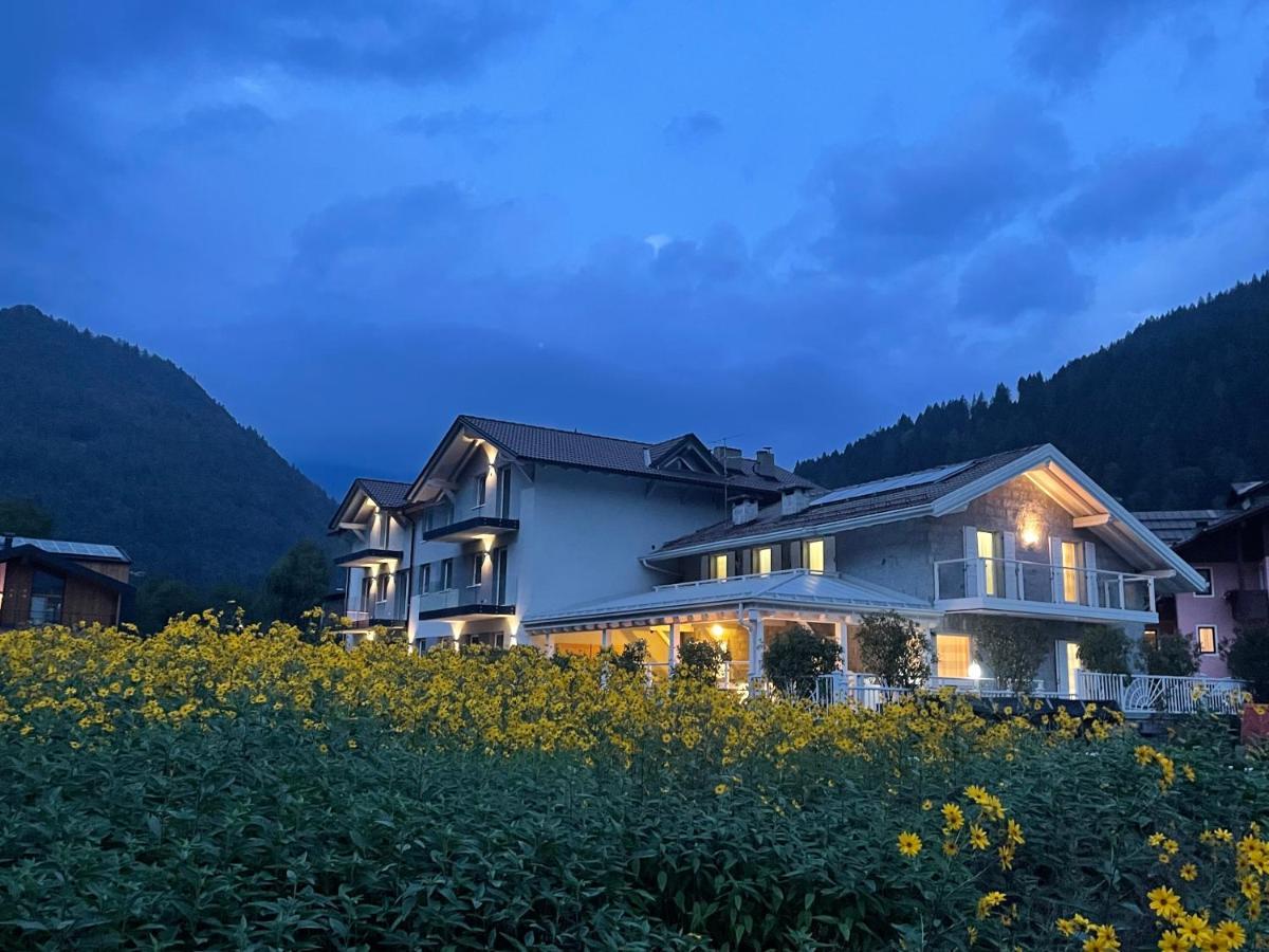 Rosensuite La Residenza Del Rosengarten Pinzolo Exteriér fotografie